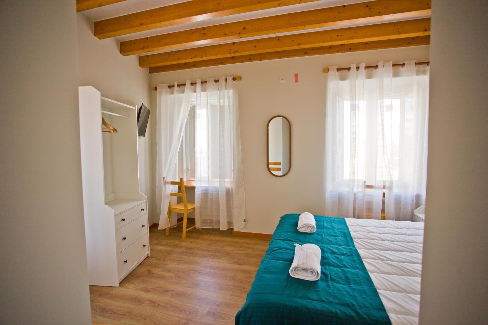 Guest House 10 De Agosto فيغيورا دا فوز المظهر الخارجي الصورة